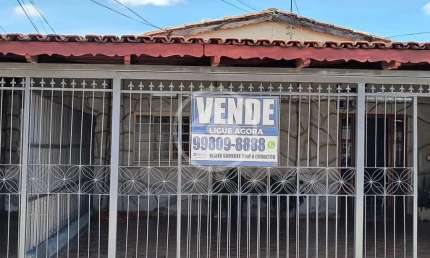 Casa com 3 quartos à venda na Rua Dionísio de Abreu, 09, Vila Canaã, Goiânia
