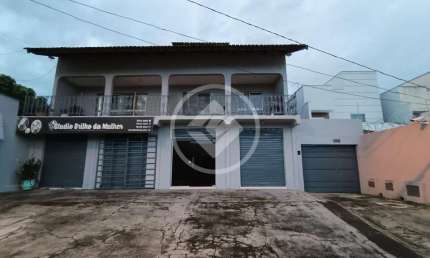 SOBRADO 3 Q COM 2 SALAS COMERCIAIS RENDENDO codigo: 104427