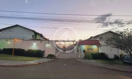 Sobrado 3Q sendo 2S em condomínio fechado codigo: 131767