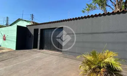Casa com 2 quartos à venda na avenida oeste, s/n, jardim cristalino, aparecida de goiânia, 240 m2 por r$ 550.000