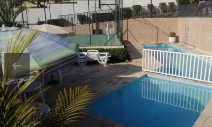 Casa de condomínio, excelente localização! Pronta para morar!