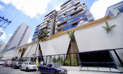 Apartamento de 4 suítes com localização nobre e de altíssimo padrão a venda no Centro