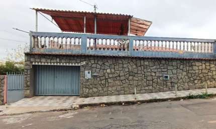 Casa com 3 quartos à venda na Rua Pedro Gonçalves de Oliveira, 245, Bom Pastor, Juiz de Fora