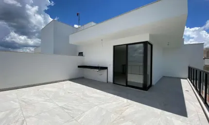 Cobertura nova de 2 quartos e amplo terraço no bairro Aeroporto