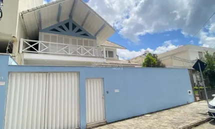 Casa com 6 quartos à venda na Rua Professor Teodoro Coelho, Bairu, Juiz de Fora