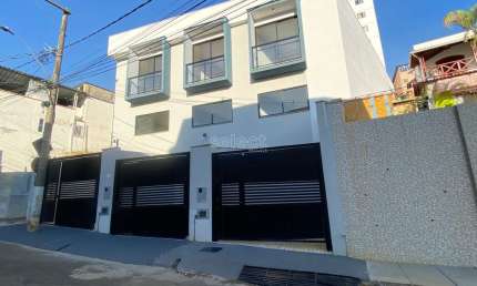 Casa de 3 quartos a venda bairro São Pedro próximo a UFJF