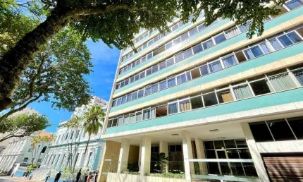 Apartamento de 3 quartos, alto padrão a venda na Rua Halfeld