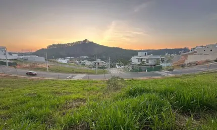 Terreno em condomínio fechado à venda na Rua Bellatrix, Salvaterra, Juiz de Fora