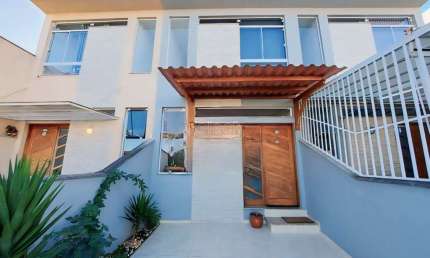 Maravilhosa casa duplex de 120m² à venda no bairro Aeroporto