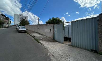 Terreno com 750 m² com grande potencial construtivo no bairro Marilândia