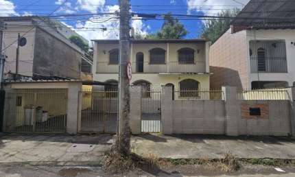 Casa com 4 quartos à venda na Travessa Hamilton Alves Monteiro, Santa Cecília, Juiz de Fora
