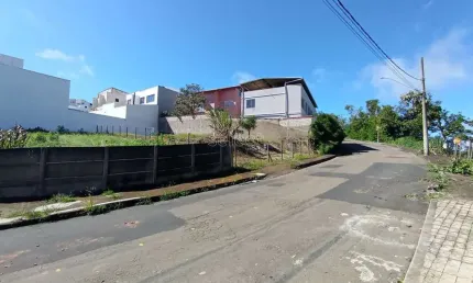 Terreno à venda na Rua Francisco Baptista de Oliveira, 33, Aeroporto, Juiz de Fora