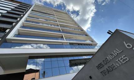 Apartamento com 4 quartos à venda na Rua Tiradentes, 642, Santa Helena, Juiz de Fora