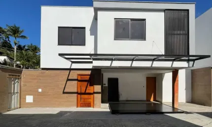 Casa em condomínio fechado com 3 quartos à venda na Rua Florianópolis, Nova Califórnia, Juiz de Fora