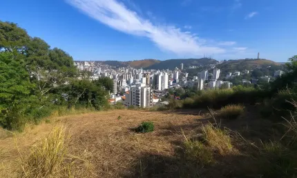 Terreno à venda na Rua José Monteiro Viana, 5, Bom Pastor, Juiz de Fora