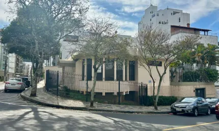 Casa com 5 quartos à venda na Rua Ministro Amarílio Lopes Salgado, Cascatinha, Juiz de Fora