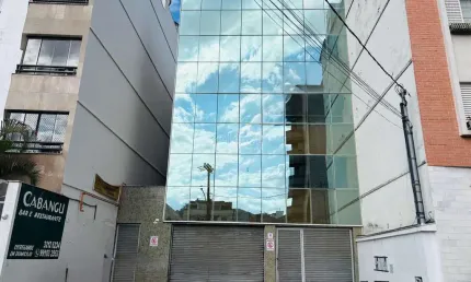 Prédio para alugar na Rua Padre João Emílio, Passos, Juiz de Fora