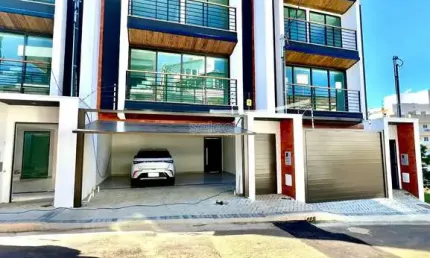 Casa com 3 quartos à venda na Rua Acácia do Paraibuna, Mansões do Bom Pastor, Juiz de Fora