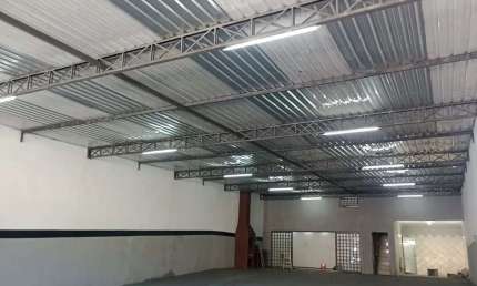 Galpão para Alugar 333 metros,c/ casa parte superior de 45 metros, área total 37