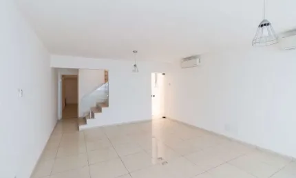 Casa à venda na Rua Doutor Paschoal Imperatriz, 45, Vila Gertrudes, São Paulo