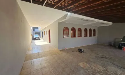 Sobrado á venda no bairro Vila Barros, Guarulhos - SP.