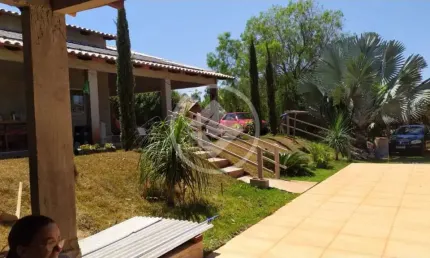 ACONCHEGANTE CHACARA EM SANTO ANTONIO DE GOIÁS codigo: 56357
