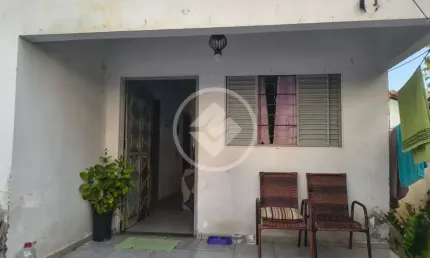 Casa com 3 quartos à venda na 209, 00, Setor Coimbra, Goiânia