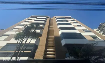 Cobertura com 3 dormitórios à venda, 219 m² por R$ 1.700.000,00 - Centro - Florianópolis/SC