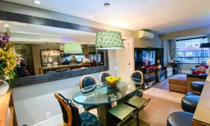 Apartamento com 2 dormitórios à venda, 81 m² por R$ 1.670.000,00 - Centro - Florianópolis/SC