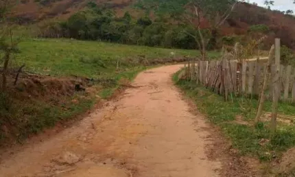 Terreno à venda, 488 m² por R$ 35.000 - Pirapetinga - Juiz de Fora/MG