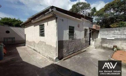 Casa com 3 dormitórios à venda, 90 m² por R$ 170.000,00 - Grama - Juiz de Fora/MG