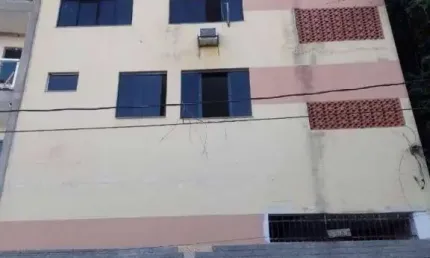 Apartamento com 3 dormitórios à venda, 200 m² por R$ 320.000,00 - Democrata - Juiz de Fora/MG