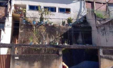 Casa com 6 dormitórios à venda, 200 m² por R$ 230.000,00 - Poço Rico - Juiz de Fora/MG