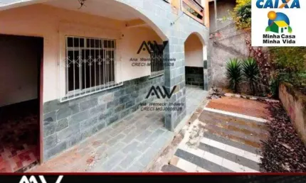 Casa com 2 dormitórios à venda, 80 m² por R$ 175.000,00 - Santos Dumont - Juiz de Fora/MG