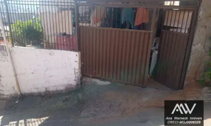 Casa com 2 dormitórios à venda, 84 m² por R$ 50.000,00 - Milho Branco - Juiz de Fora/MG