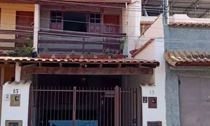 Casa com 2 dormitórios à venda, 150 m² por R$ 325.000,00 - Nova Era - Juiz de Fora/MG