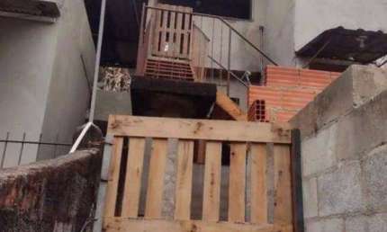 Casa com 2 dormitórios à venda, 100 m² por R$ 110.000 - Linhares - Juiz de Fora/MG