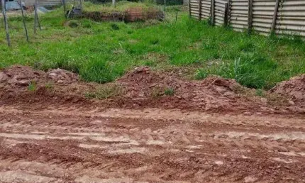 Terreno à venda, 183 m² por R$ 22.000 - DE ENTRADAentro - Bicas/MG
