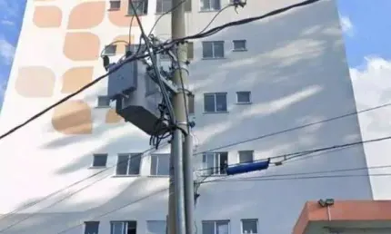 Apartamento com 2 dormitórios à venda, 50 m² por R$ 135.000 - Previdenciários - Juiz de Fora/MG