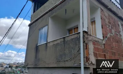 Casa com 2 dormitórios à venda, 100 m² por R$ 100.000 -DE ENTRADA Nova Era - Juiz de Fora/MG