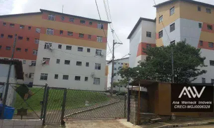 Apartamento com 2 dormitórios à venda, 45 m² por R$ 80.000,00 - Previdenciários - Juiz de Fora/MG