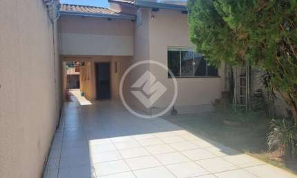 Casa à venda no Setor Parque Santa Rita, em Goiânia-GO. codigo: 79929