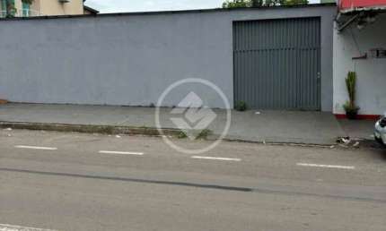 Casa a venda com lote comercial na Avenida principal codigo: 97531