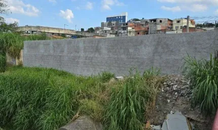 Terreno à venda na Rua Professor Cosme Deodato Tadeu, 1003, Guaianases, São Paulo