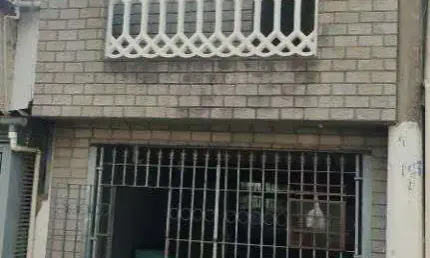 Casa com 3 quartos à venda na Rua Manuel Fonseca Neto, 25, Conjunto Residencial Prestes Maia, São Paulo por R$ 270.000