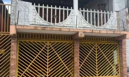 Casa com 3 quartos à venda na Rua Cigarro de Palha, 97, Conjunto Habitacional Castro Alves, São Paulo por R$ 320.000