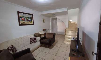 Casa com 3 quartos à venda na Rua Serra de São Domingos, 220, Vila Carmosina, São Paulo