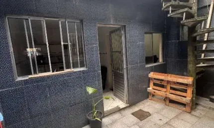 Casa com 4 quartos à venda na Rua Cadernos de Viagem, 123, Conjunto Habitacional Castro Alves, São Paulo, 35 m2 por R$ 325.000