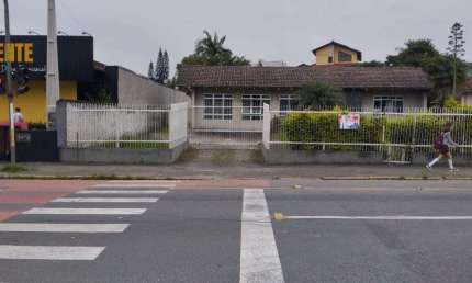 Casa à venda na Rua Dona Francisca, 2231, Saguaçu, Joinville