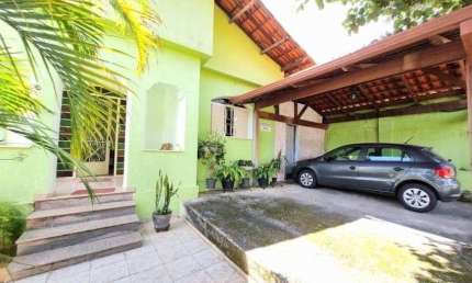 Casa com 3 quartos à venda na Rua Botucatu, Renascença, Belo Horizonte